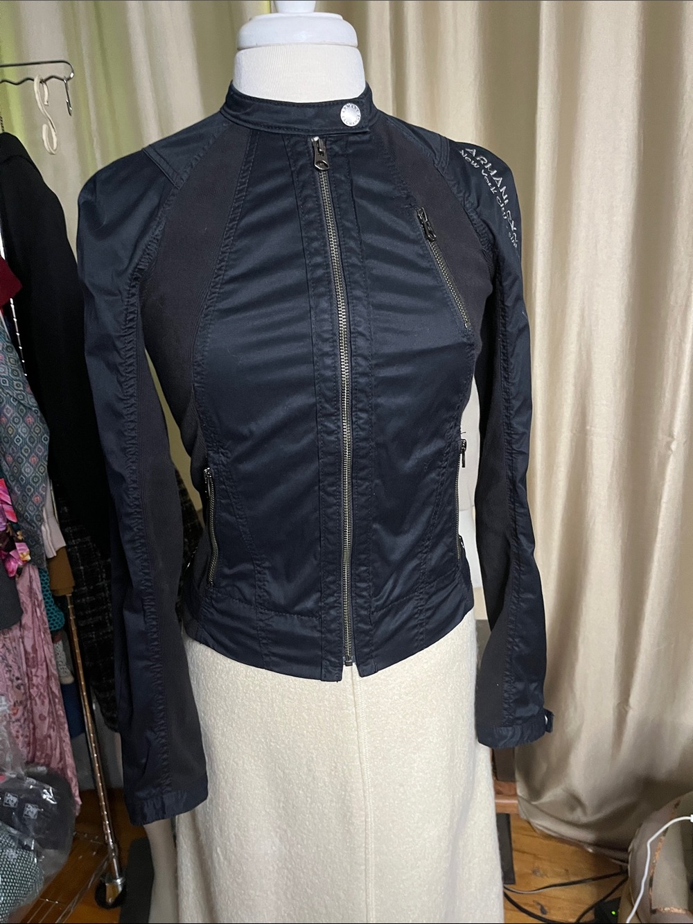 Armani exchange fitted black 97cotton jean like jacket lightweight snaps and zip